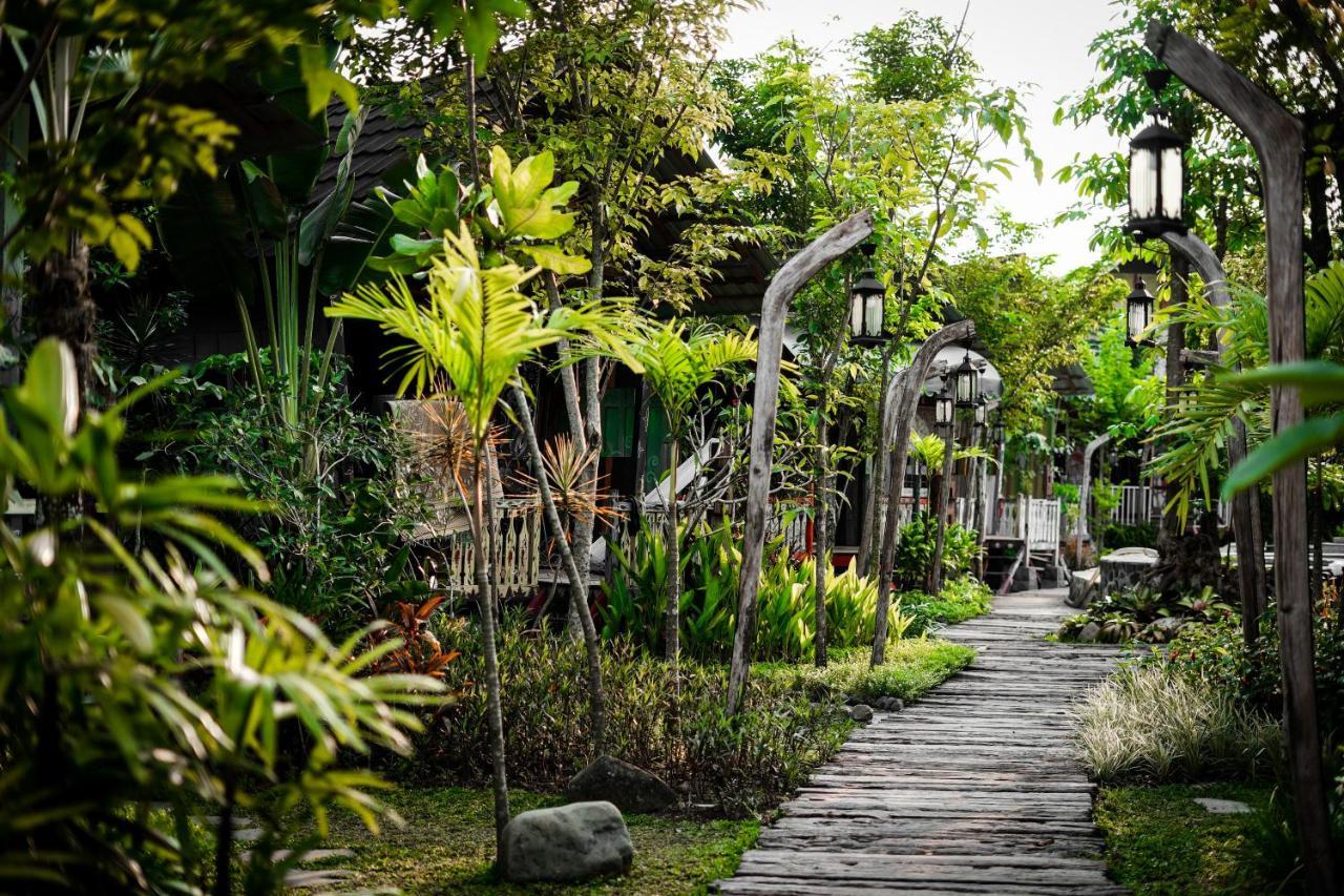 La Luna Resort Yogyakarta Sleman  Buitenkant foto