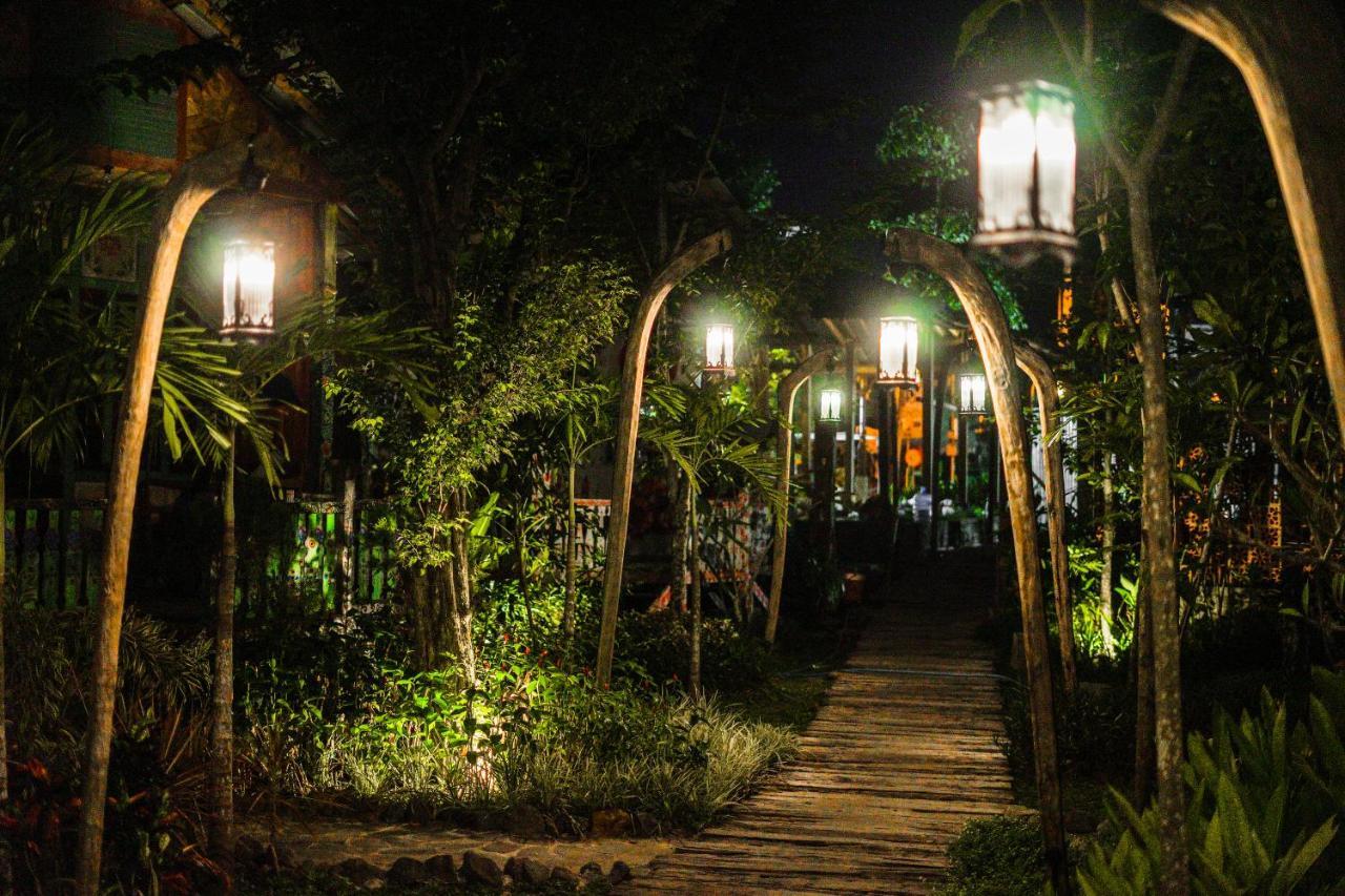 La Luna Resort Yogyakarta Sleman  Buitenkant foto